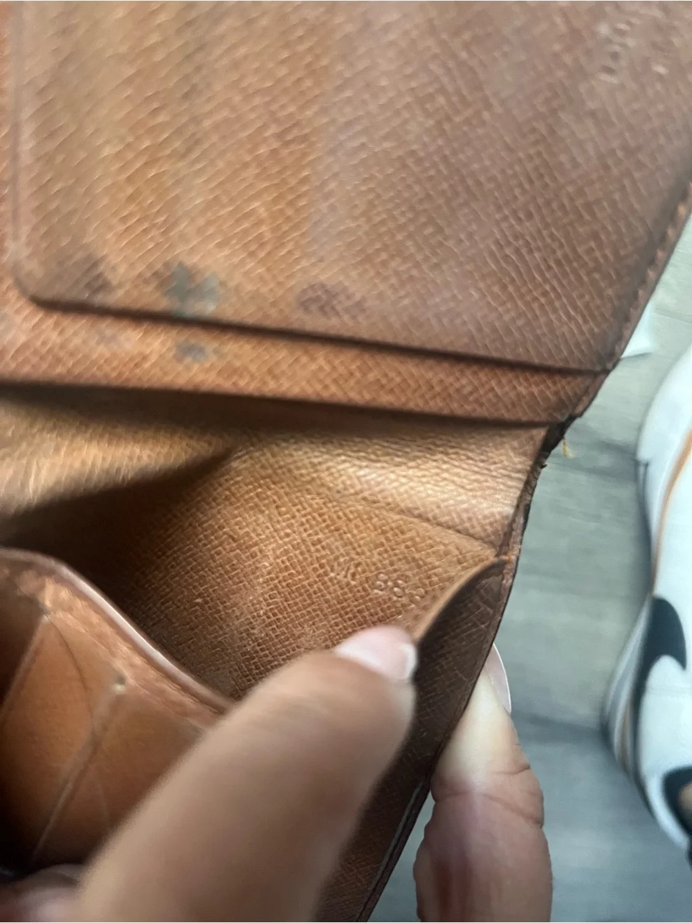 Louis Vuitton Monogram Canvas Men's Bifold Wallet in Brown